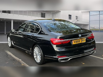 Used BMW 7 Series 2018 for sale - 76382791: Photo