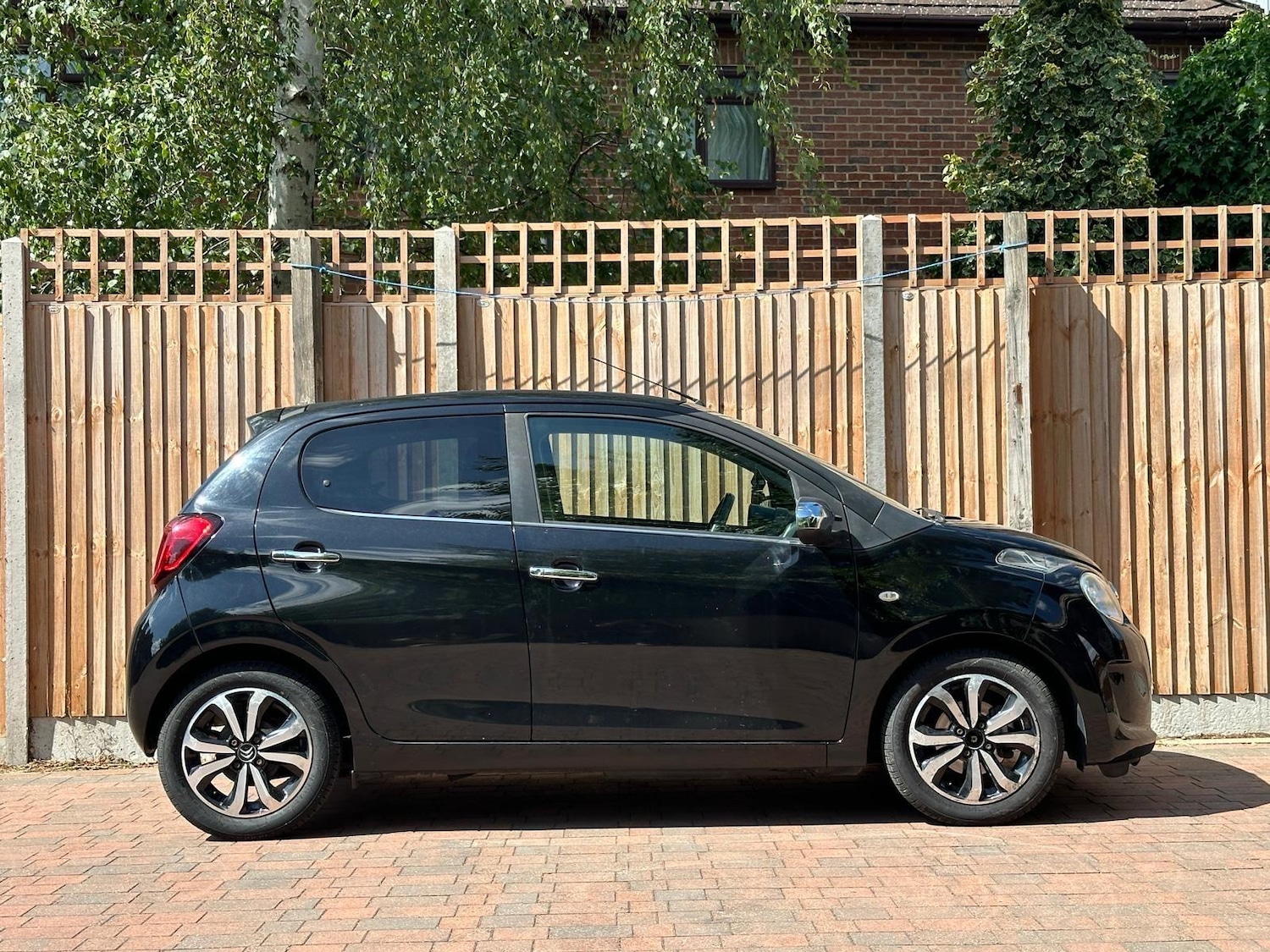 Vehicle 29