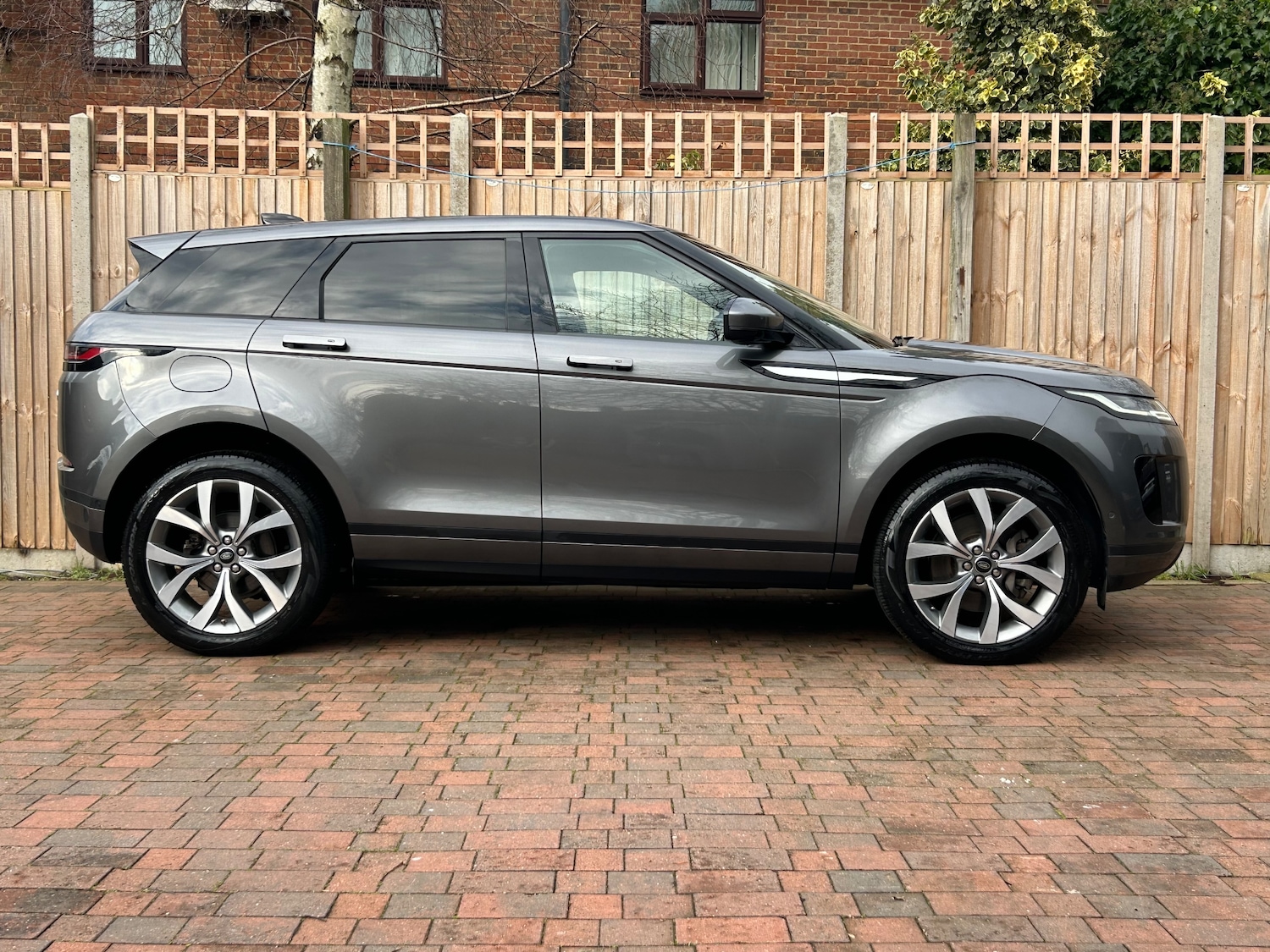 Used Land Rover Range Rover Evoque 2019 for sale - 77394213: Photo 3