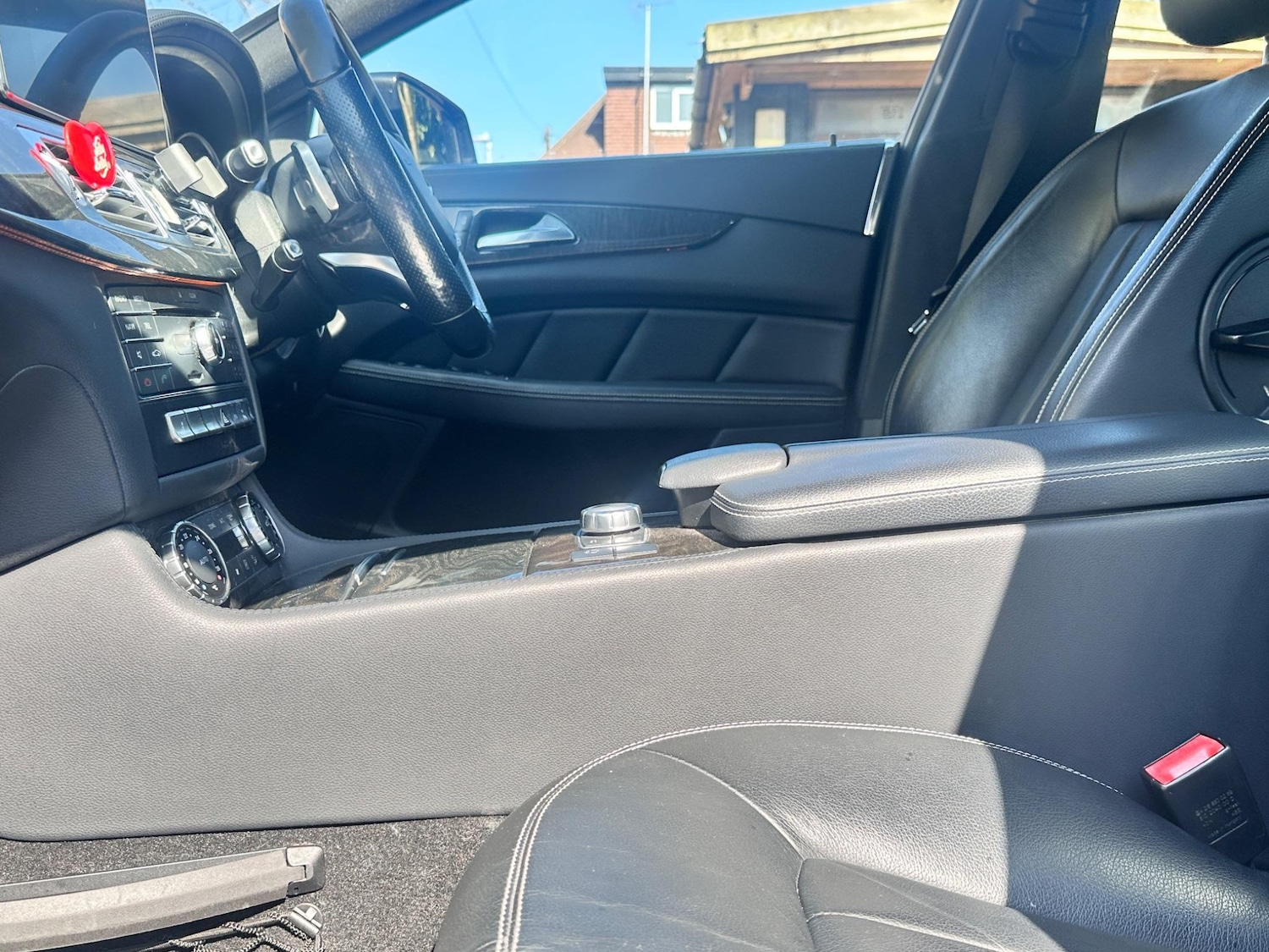 Vehicle 27