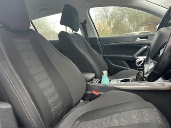 Used Peugeot 308 2017 for sale - 77600543: Photo