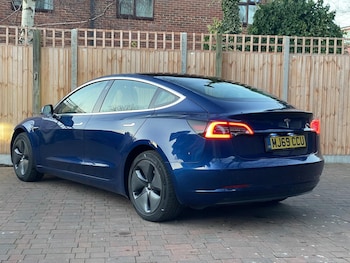 Used Tesla Model 3 2019 for sale - 75982960: Photo