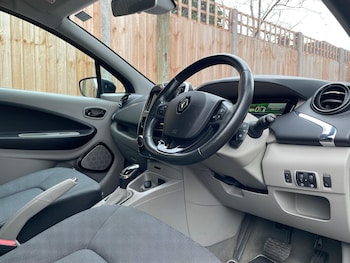 Used Renault Zoe 2015 for sale - 75298193: Photo