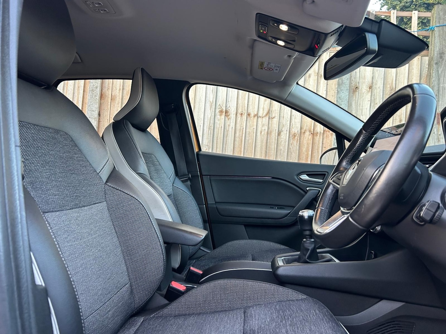 Used Renault Captur 2020 for sale - 76577449: Photo 10