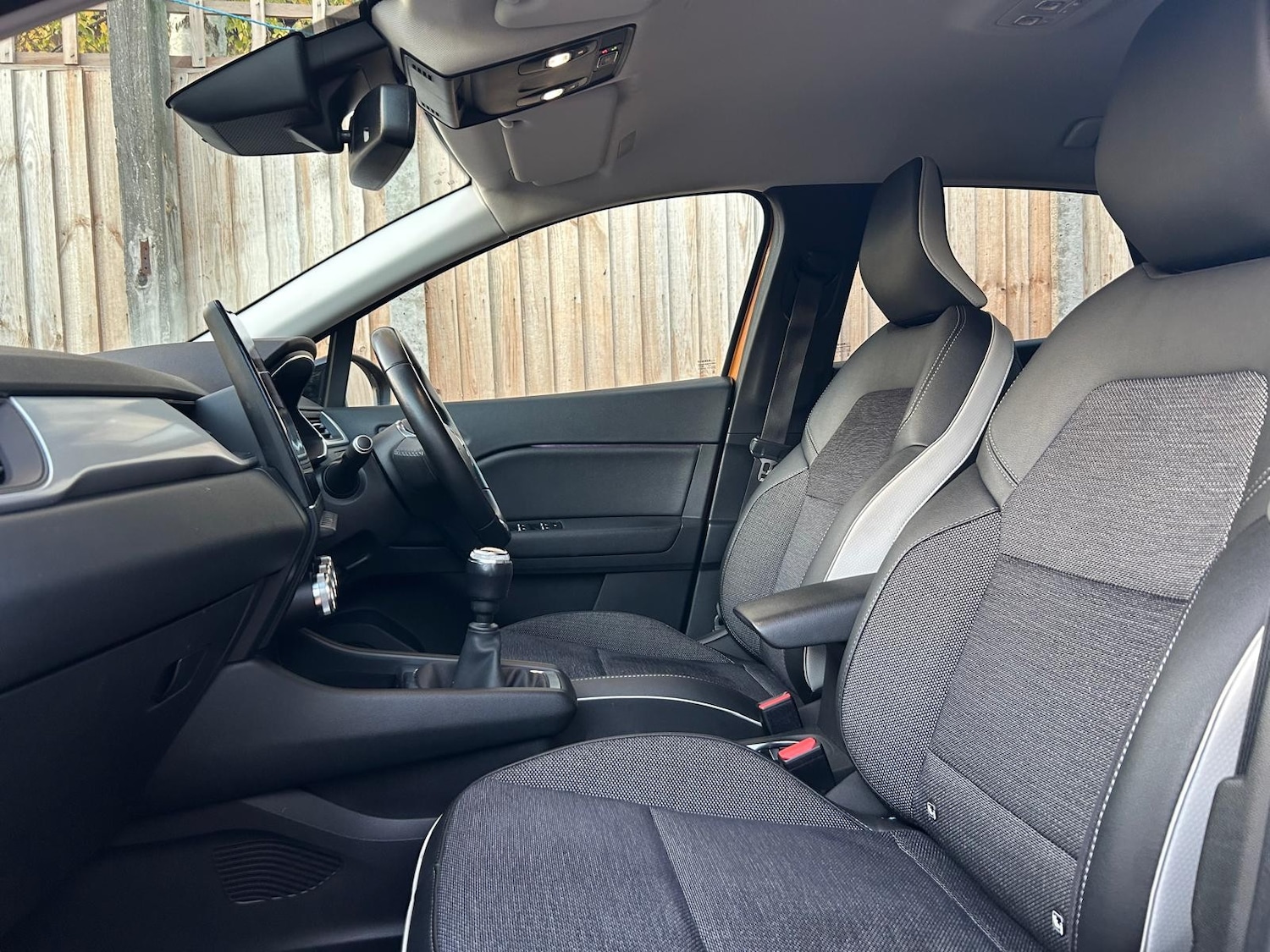 Used Renault Captur 2020 for sale - 76577449: Photo 21