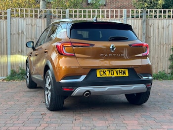 Used Renault Captur 2020 for sale - 76577449: Photo