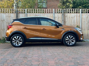 Used Renault Captur 2020 for sale - 76577449: Photo