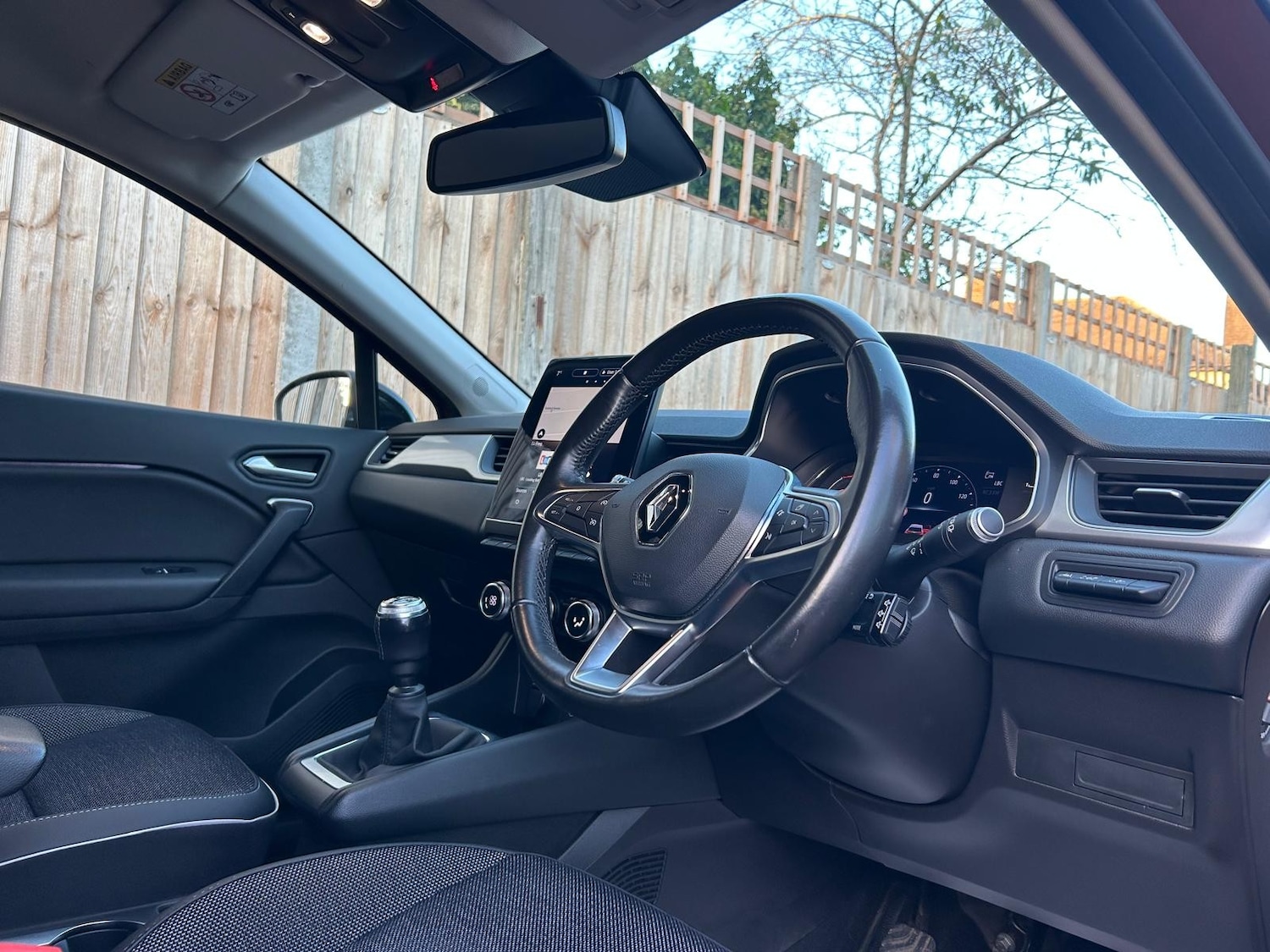 Used Renault Captur 2020 for sale - 76577449: Photo 4