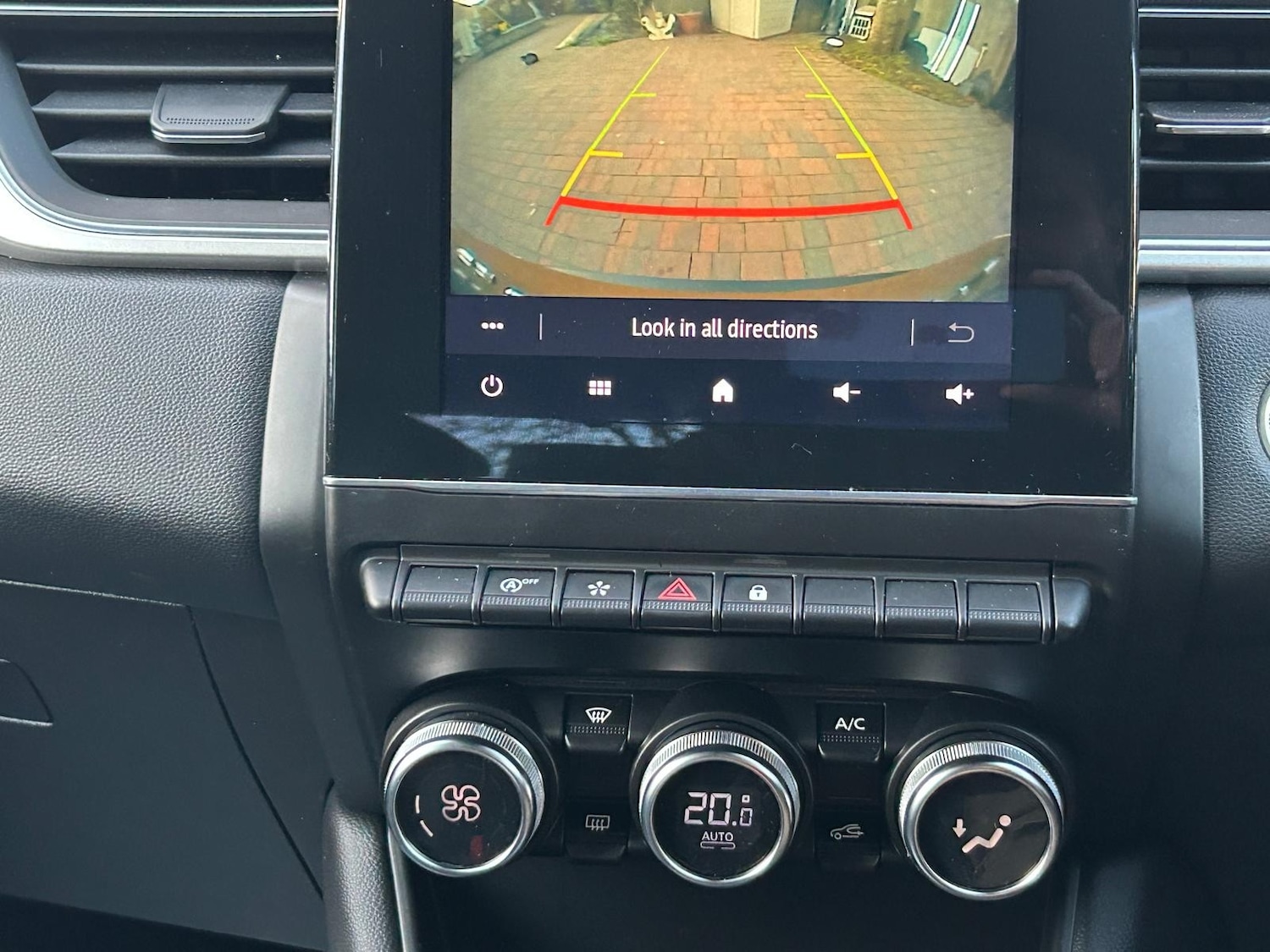 Used Renault Captur 2020 for sale - 76577449: Photo 59