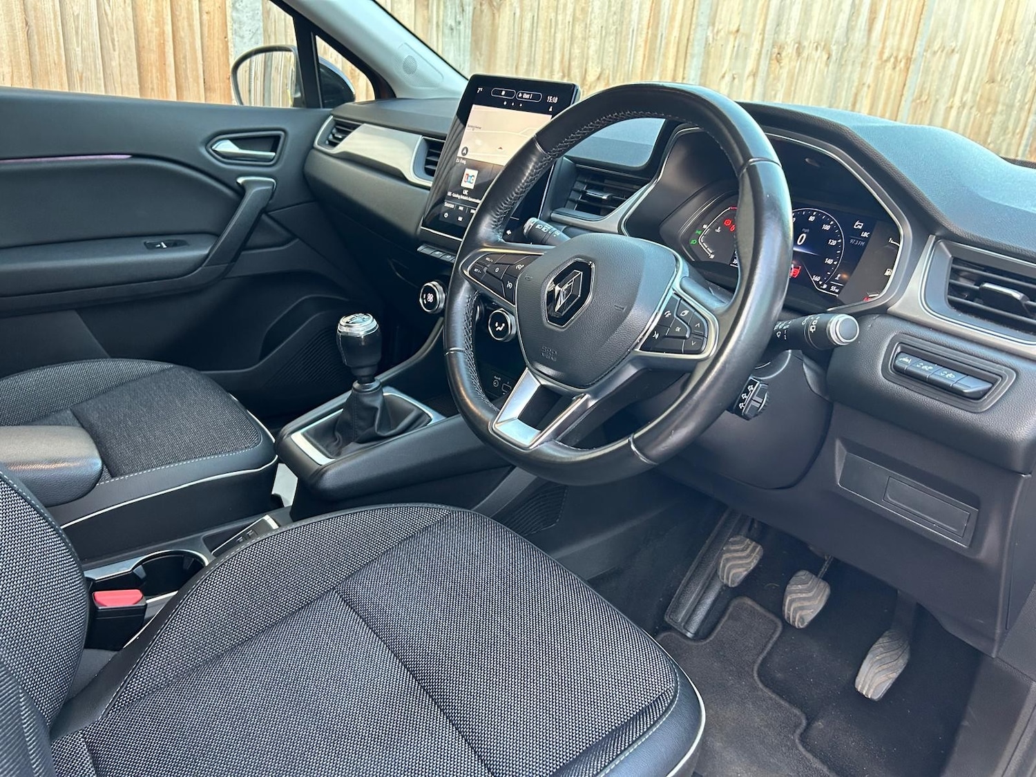 Used Renault Captur 2020 for sale - 76577449: Photo 8