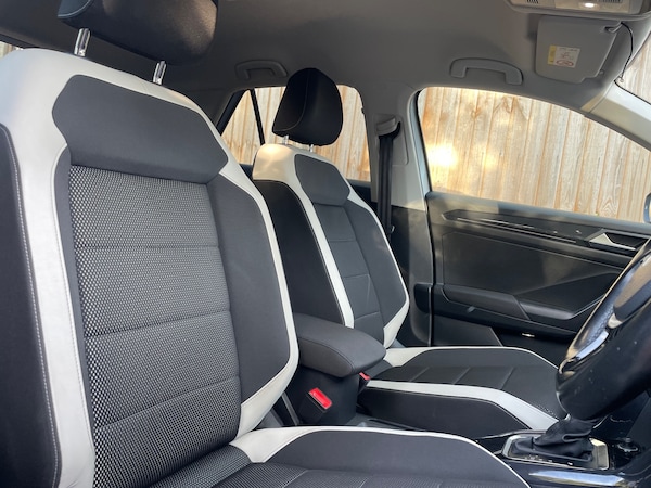 Used Volkswagen T-Roc 2018 for sale - 76193844: Photo 10