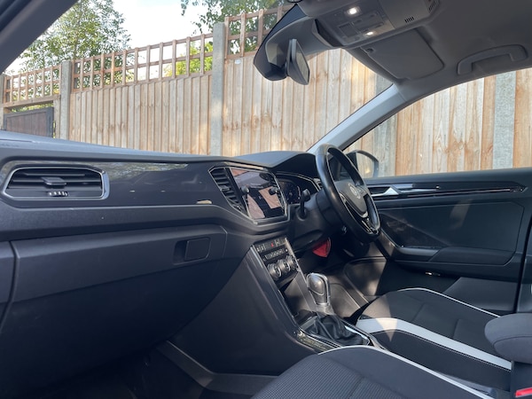 Used Volkswagen T-Roc 2018 for sale - 76193844: Photo 14