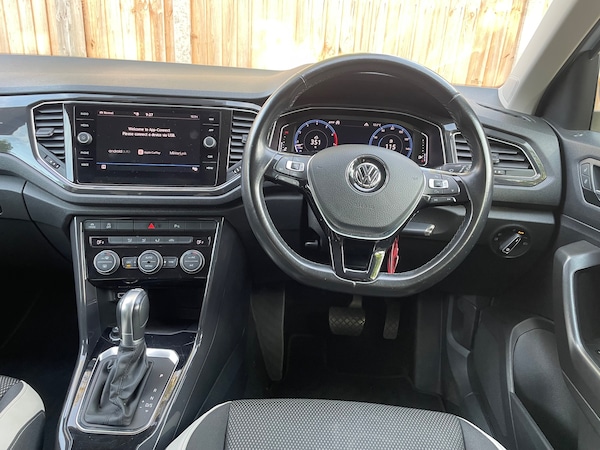 Used Volkswagen T-Roc 2018 for sale - 76193844: Photo 5