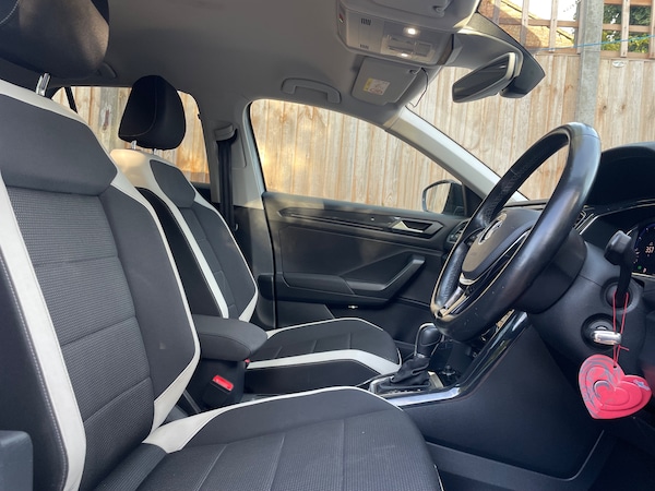 Used Volkswagen T-Roc 2018 for sale - 76193844: Photo 9