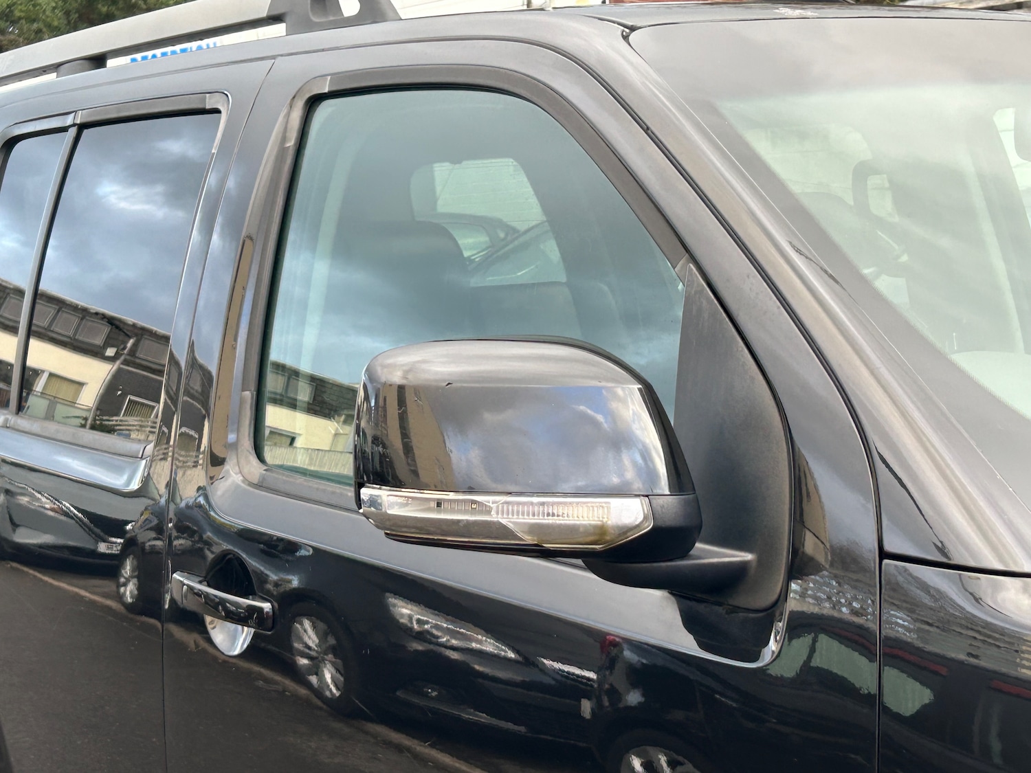 Used Nissan Pathfinder 2011 for sale - 77281171: Photo 35