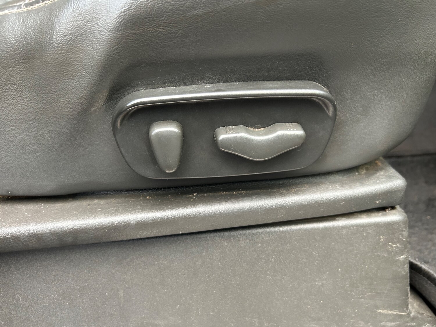 Used Nissan Pathfinder 2011 for sale - 77733436: Photo 21