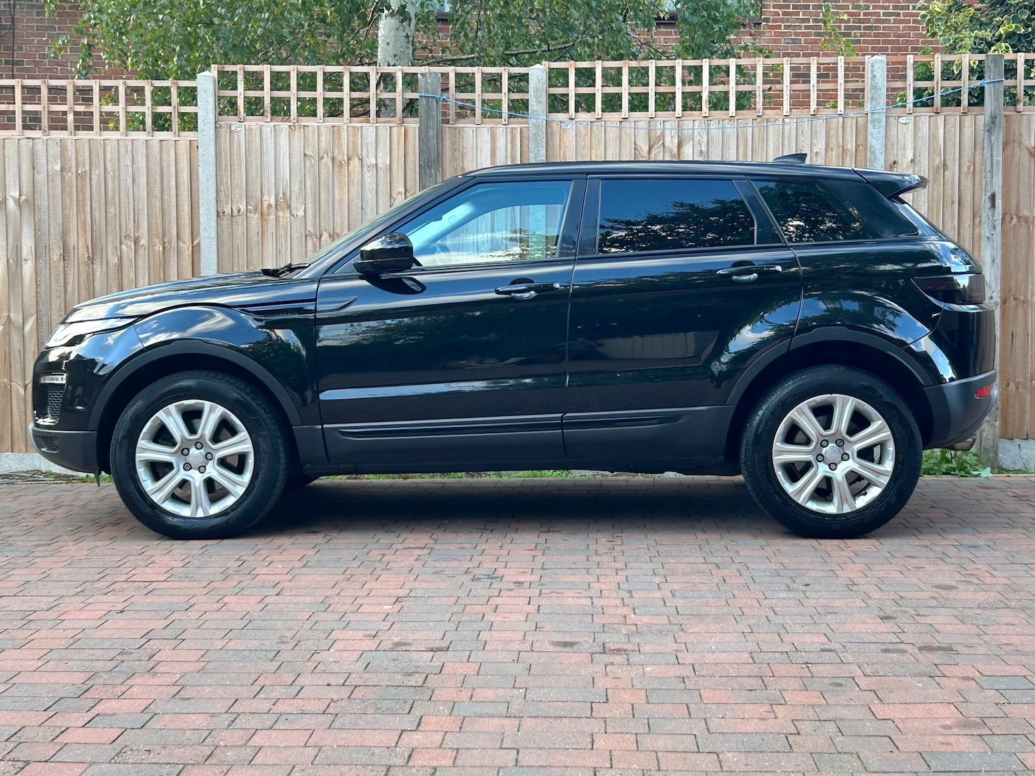 Used Land Rover Range Rover Evoque 2016 for sale - 76022144: Photo 18