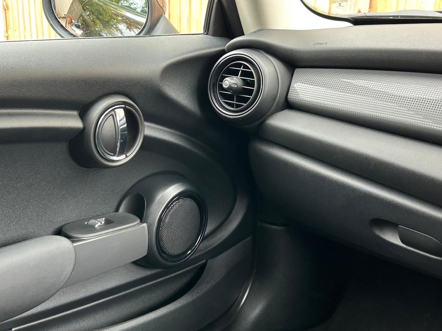 Used MINI Hatch 2017 for sale - 76487301: Photo 44