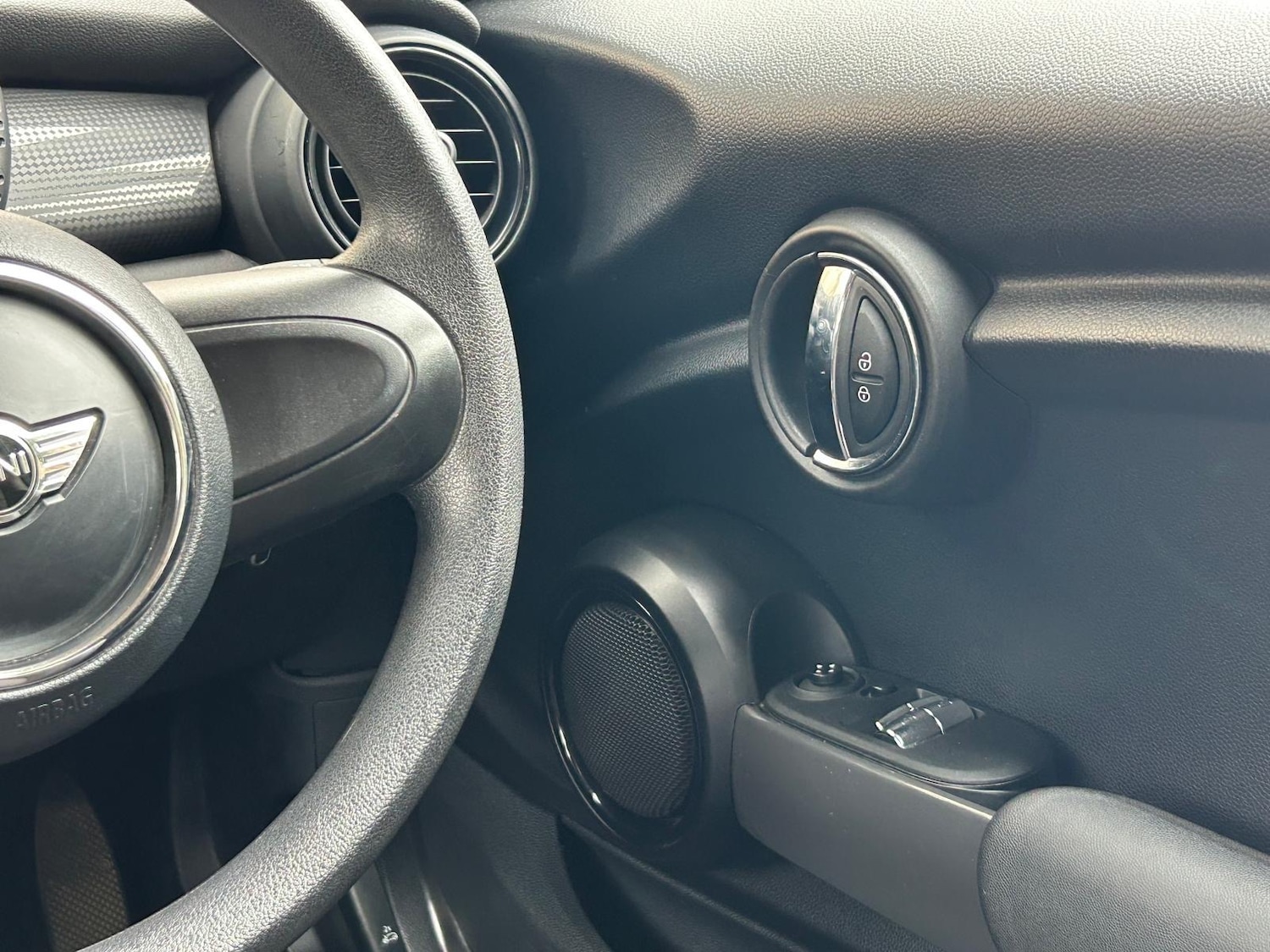 Used MINI Hatch 2017 for sale - 76487301: Photo 46