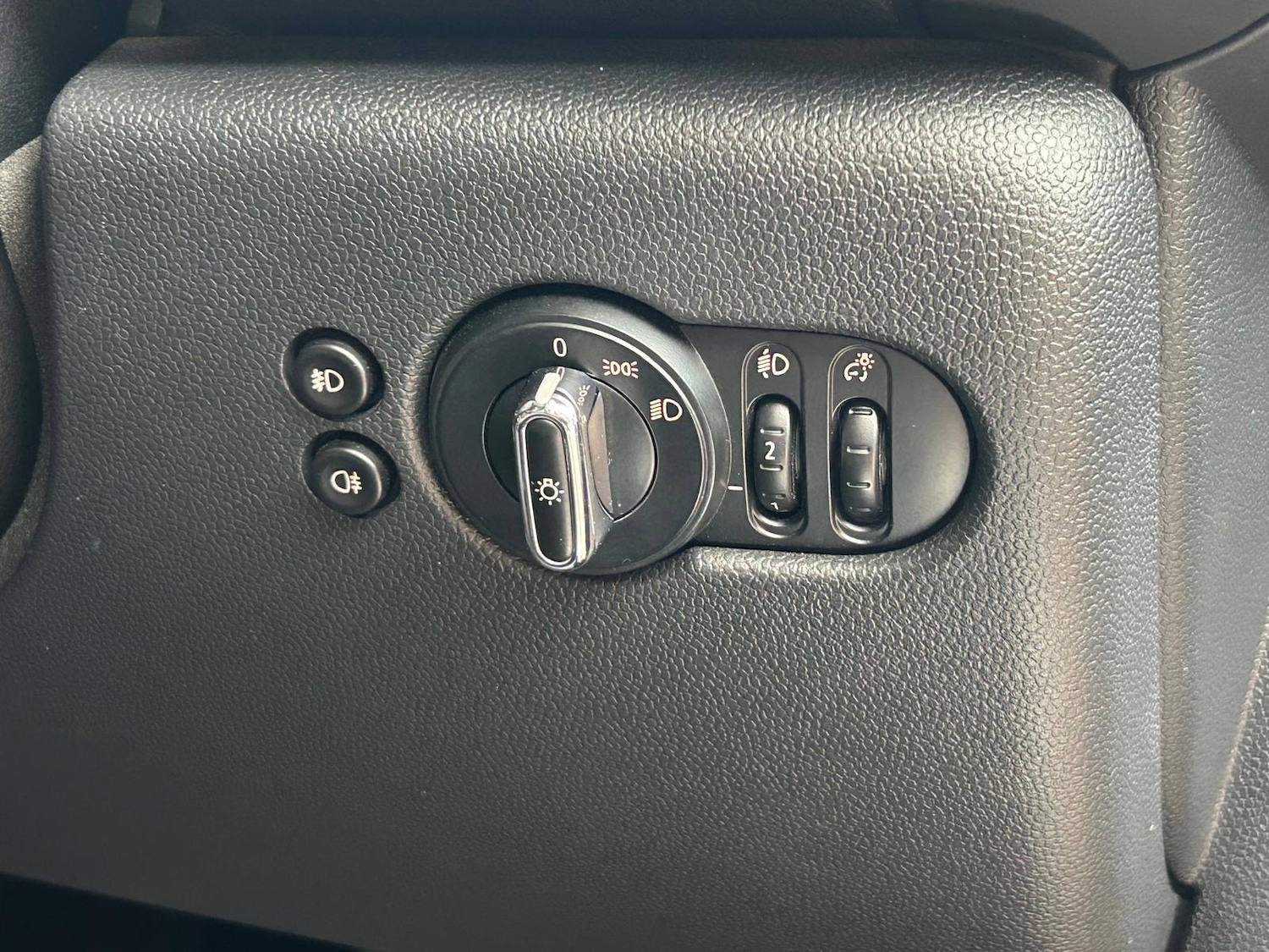 Used MINI Hatch 2017 for sale - 76487301: Photo 52