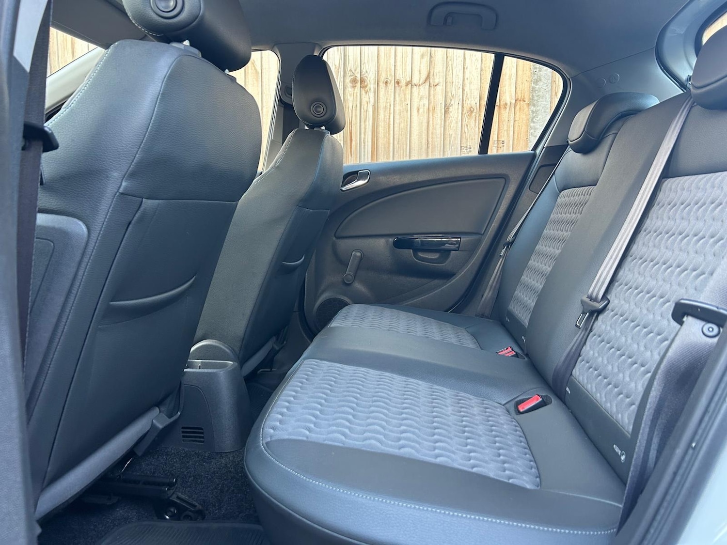 Used Vauxhall Corsa 2014 for sale - 76859362: Photo 26