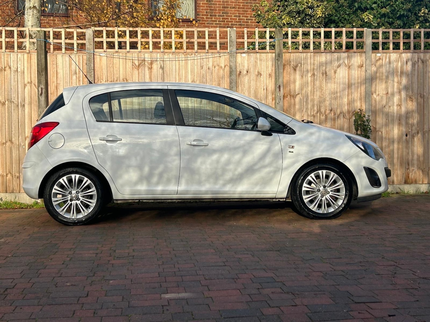 Used Vauxhall Corsa 2014 for sale - 76859362: Photo 3
