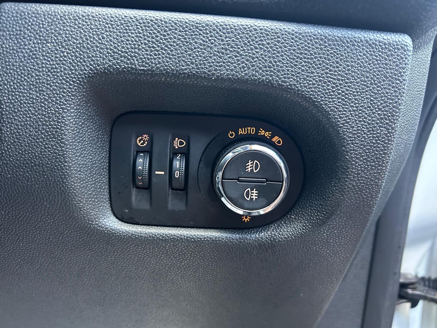 Used Vauxhall Corsa 2014 for sale - 76859362: Photo 7