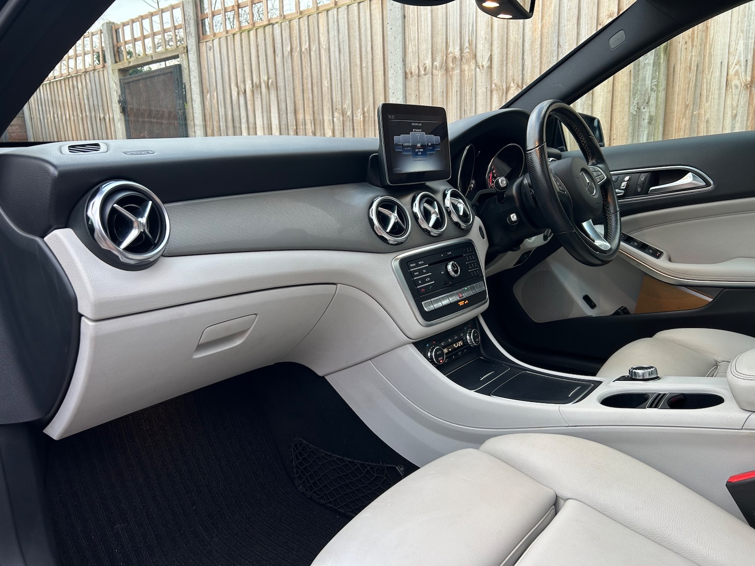 Used Mercedes-Benz GLA 2018 for sale - 77394220: Photo 13