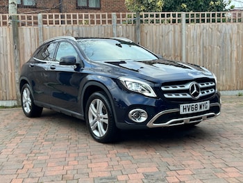 Used Mercedes-Benz GLA 2018 for sale - 77394220: Photo