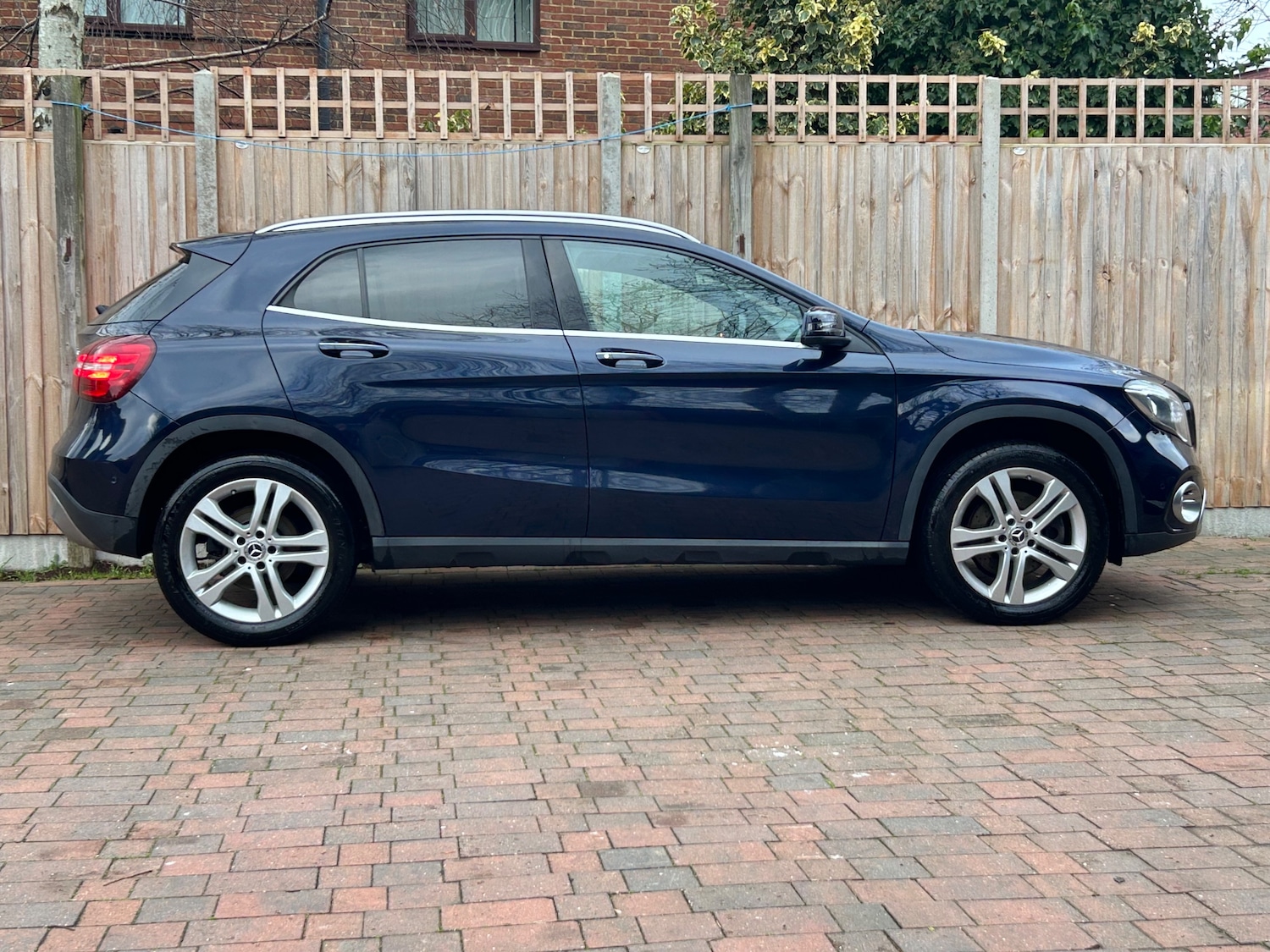 Used Mercedes-Benz GLA 2018 for sale - 77394220: Photo 3