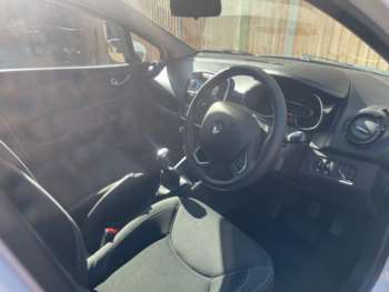 Used Renault Clio 2019 for sale - 74280601: Photo