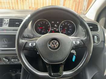 Used Volkswagen Polo 2016 for sale - 75298363: Photo