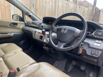 Used Honda FR-V 2007 for sale - 76178991: Photo