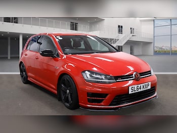 Volkswagen - Golf