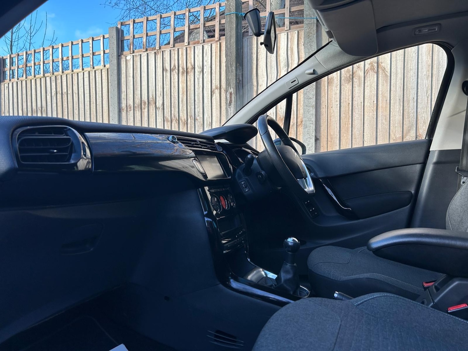 Used Citroen C3 2016 for sale - 76909298: Photo 24