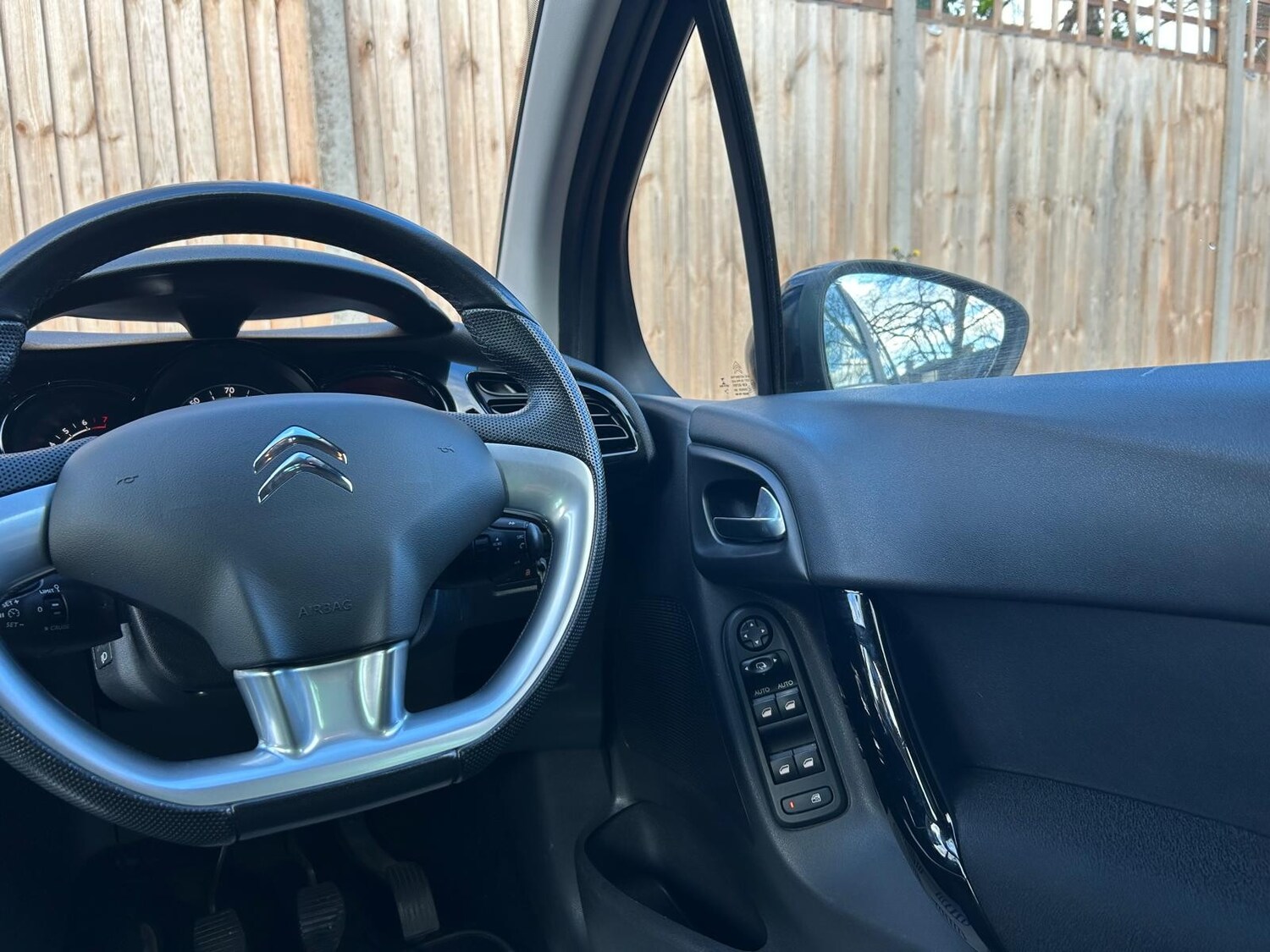 Used Citroen C3 2016 for sale - 76909298: Photo 42