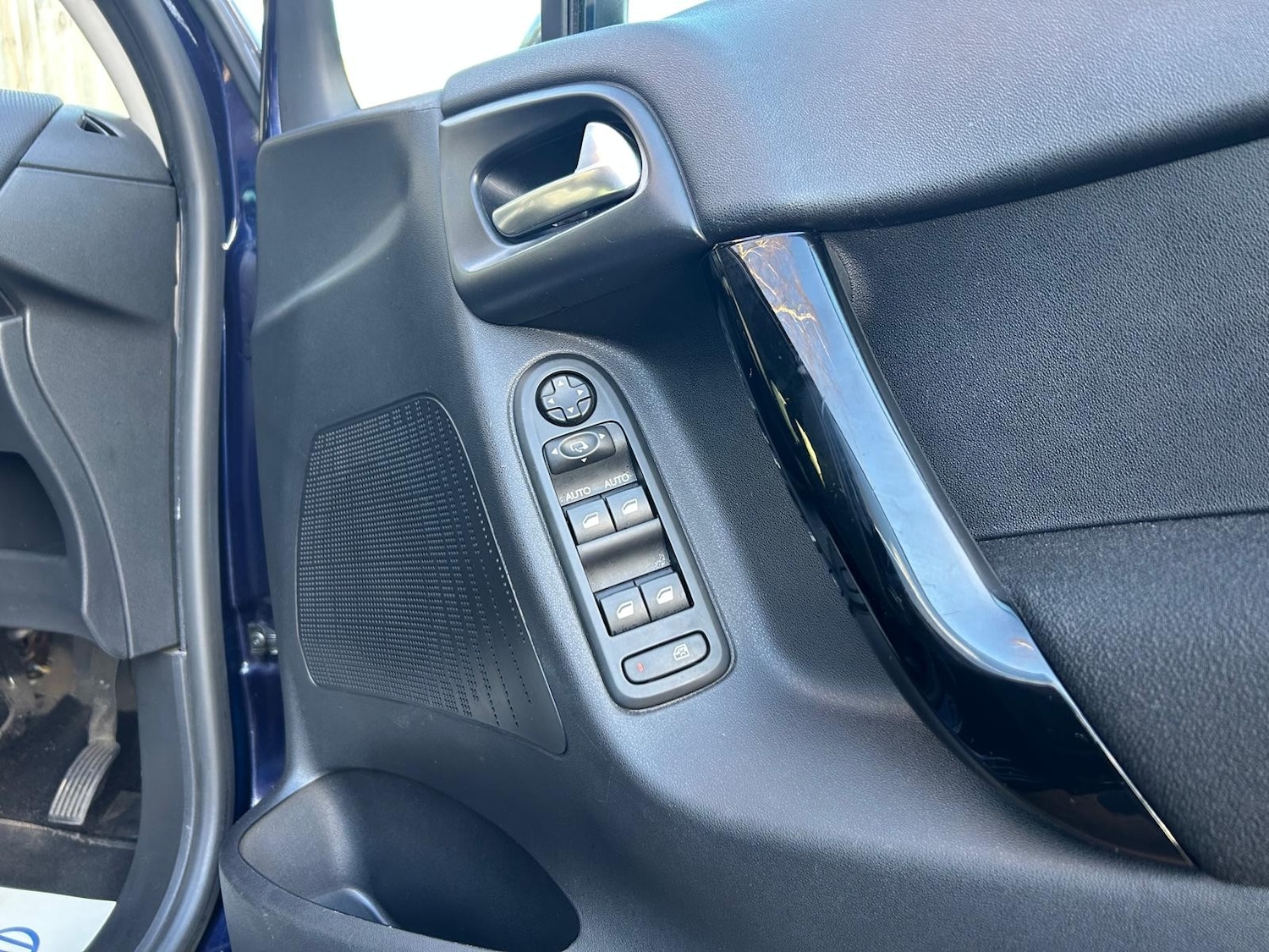 Used Citroen C3 2016 for sale - 76909298: Photo 7