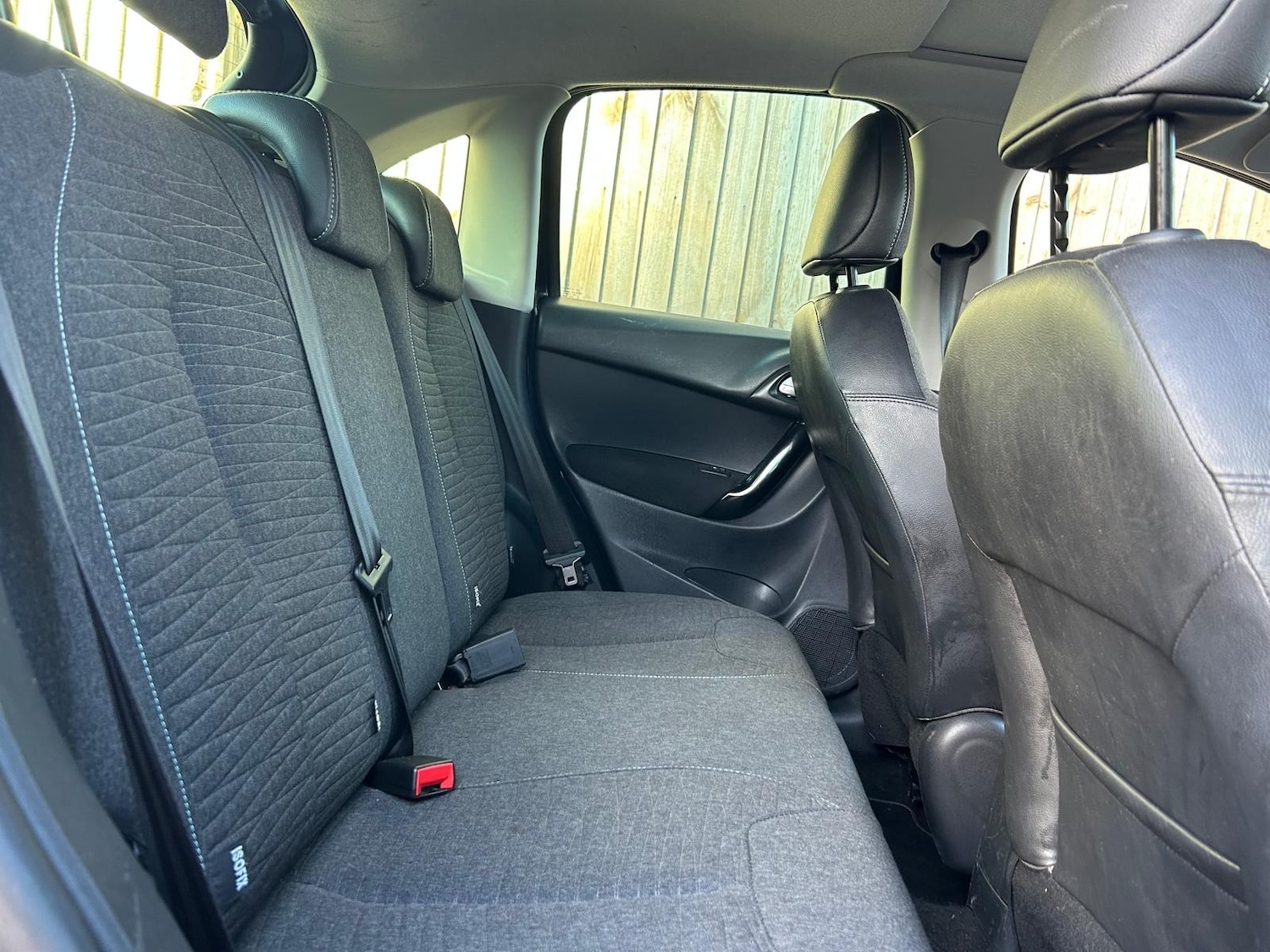 Used Citroen C3 2016 for sale - 76909298: Photo 9