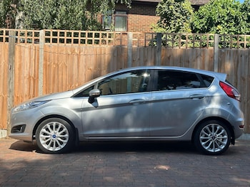 Used Ford Fiesta 2016 for sale - 75297901: Photo