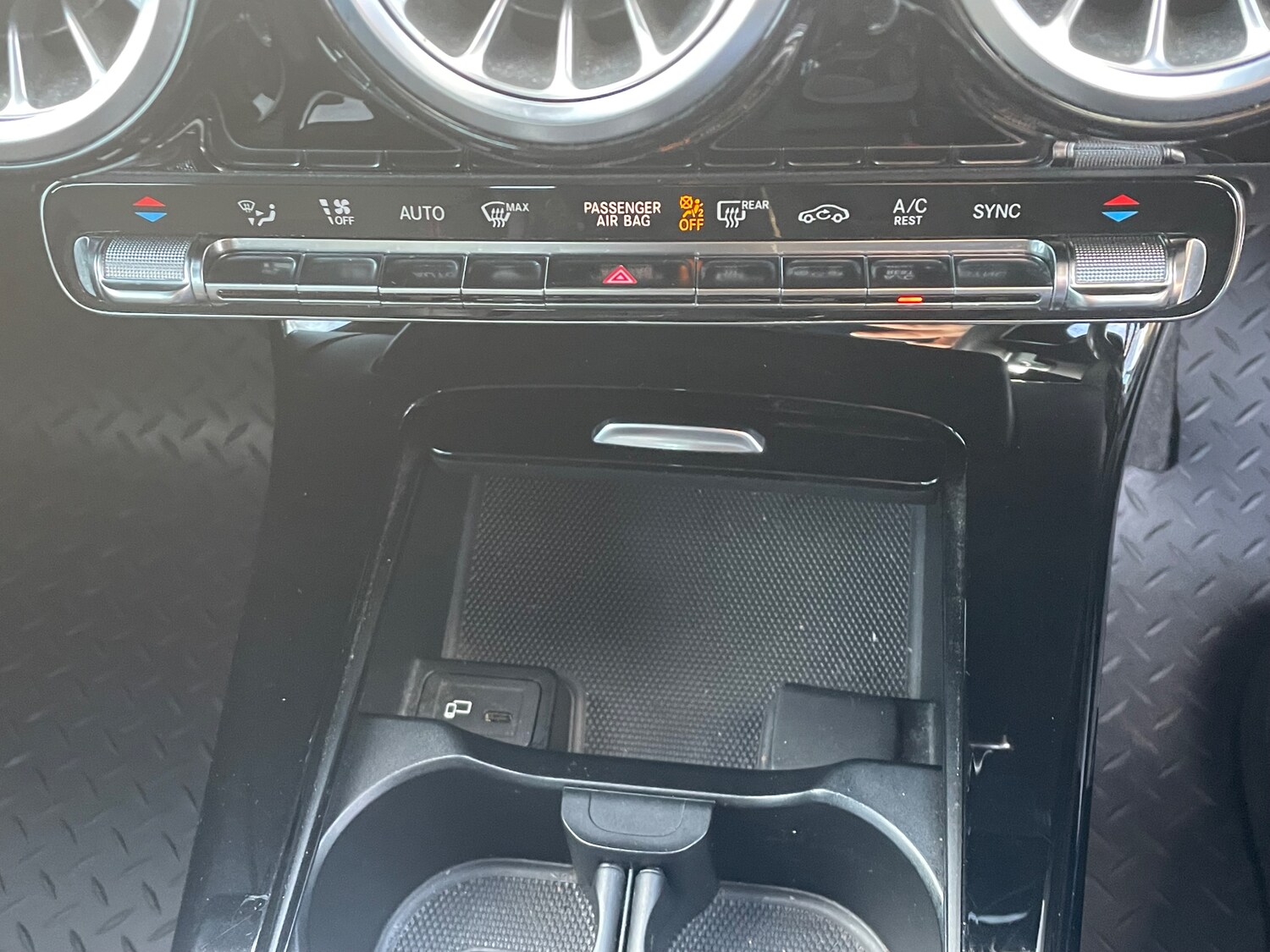 Used Mercedes-Benz A-Class 2019 for sale - 78210518: Photo 32