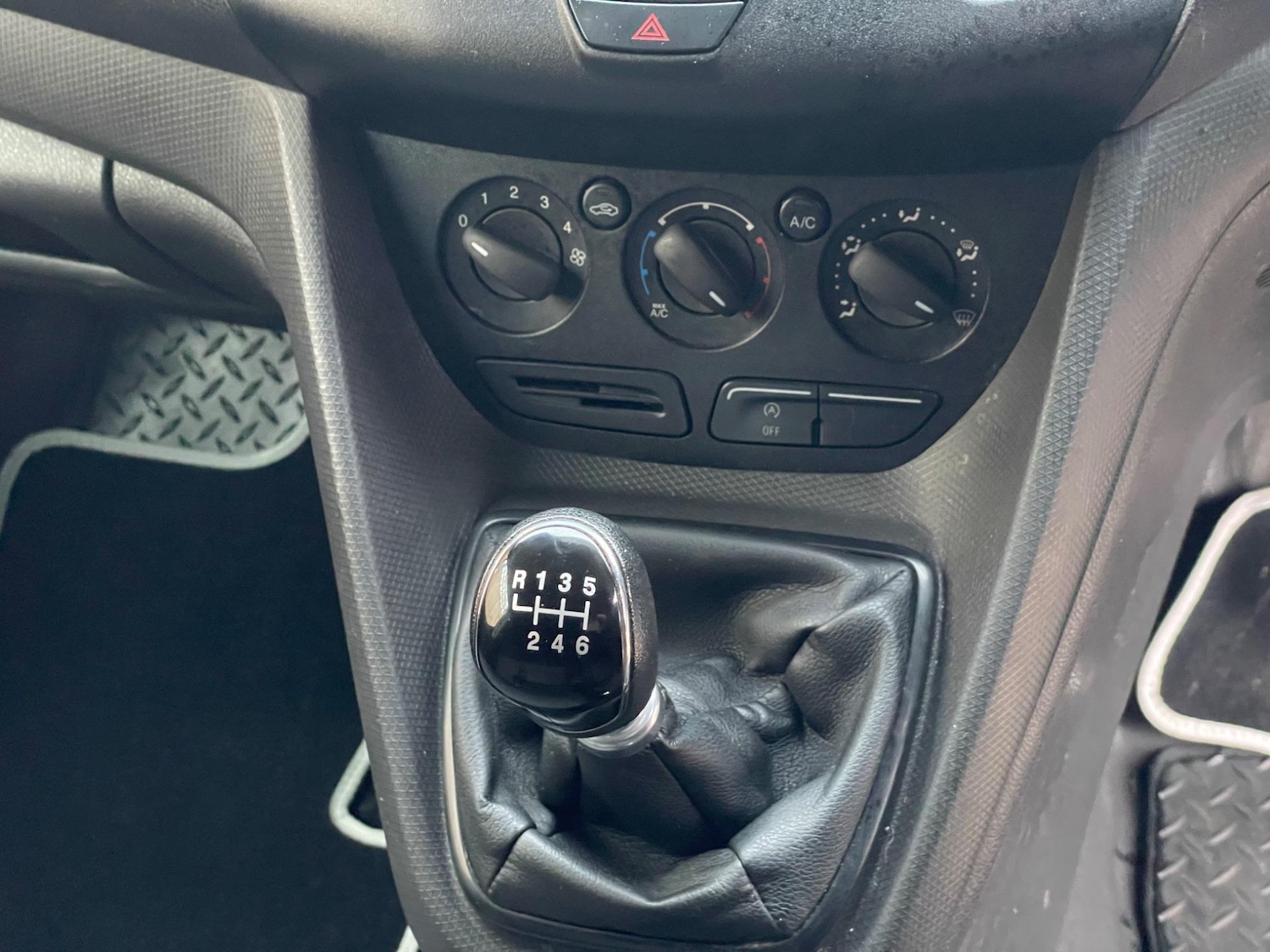 Used Ford Transit Connect 2017 for sale - 77557317: Photo 37