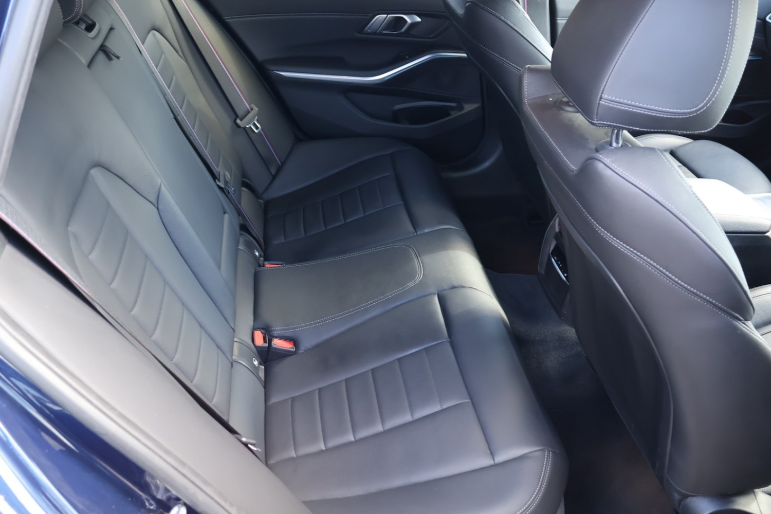 Used BMW 3 Series 2021 for sale - 76830408: Photo 12