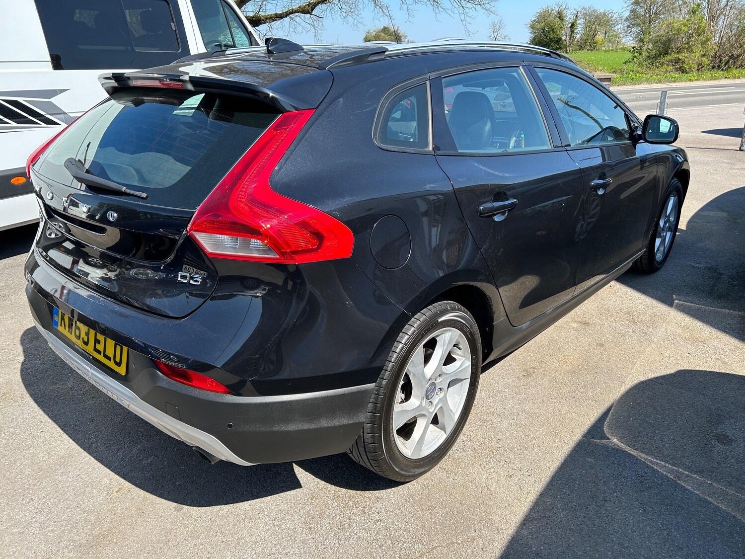 Used Volvo V40 2014 for sale - 76825796: Photo 11