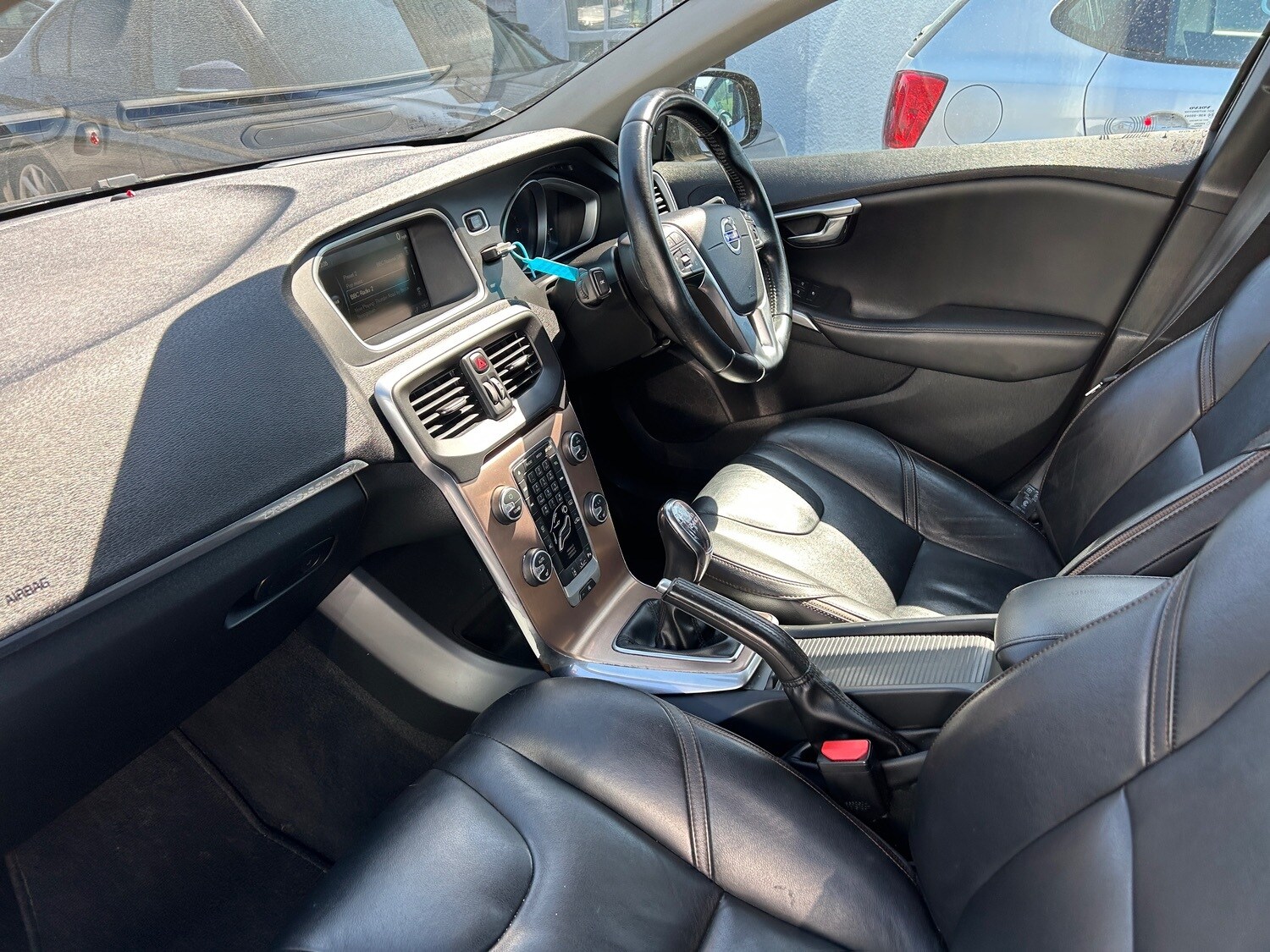 Used Volvo V40 2014 for sale - 76825796: Photo 13