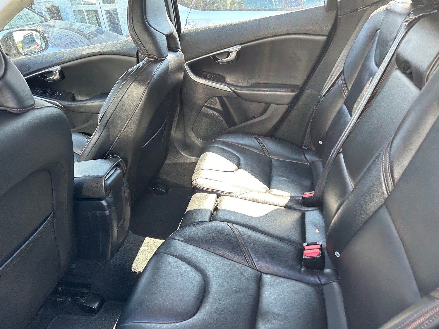 Used Volvo V40 2014 for sale - 76825796: Photo 14