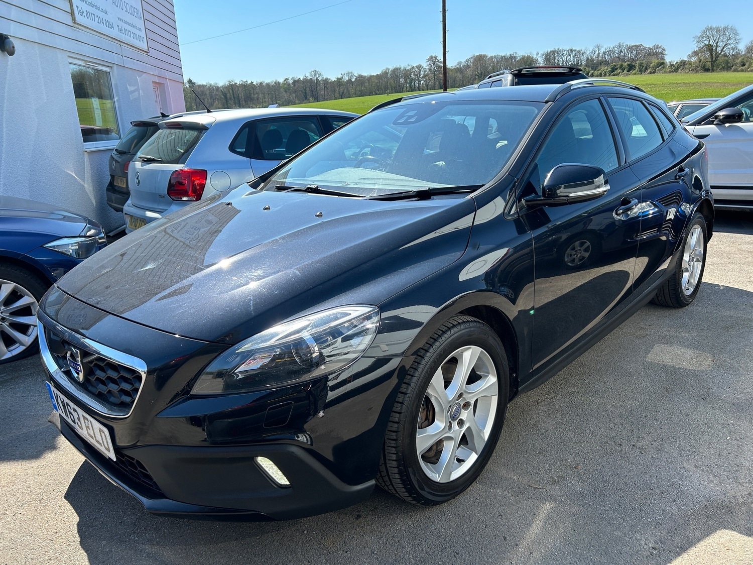 Used Volvo V40 2014 for sale - 76825796: Photo 3
