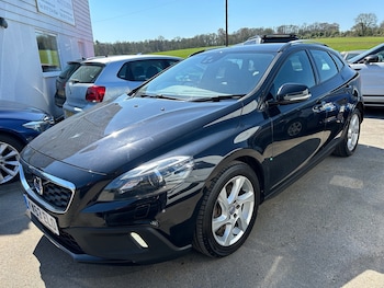 Used Volvo V40 2014 for sale - 76825796: Photo