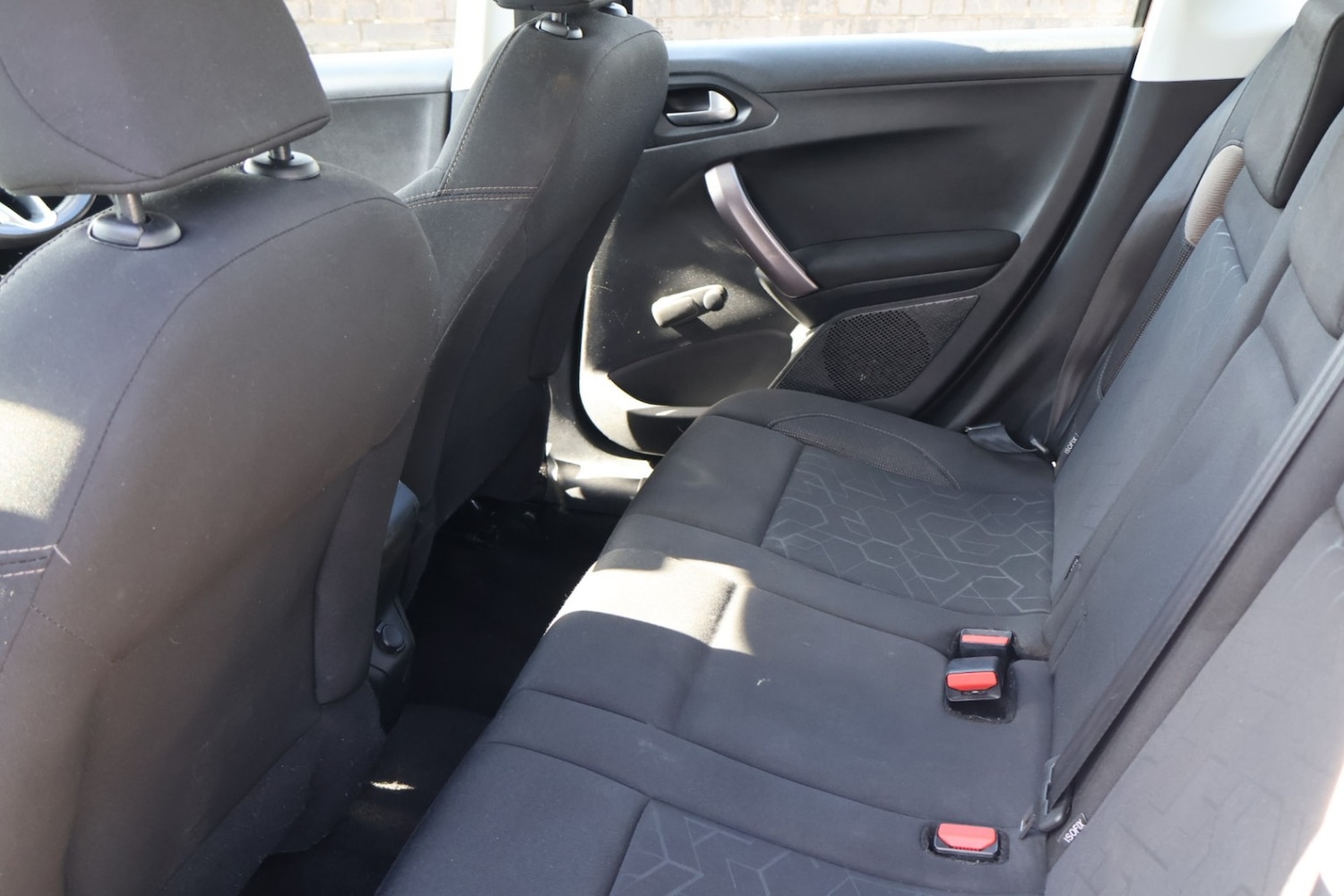 Used Peugeot 2008 2015 for sale - 76825798: Photo 12