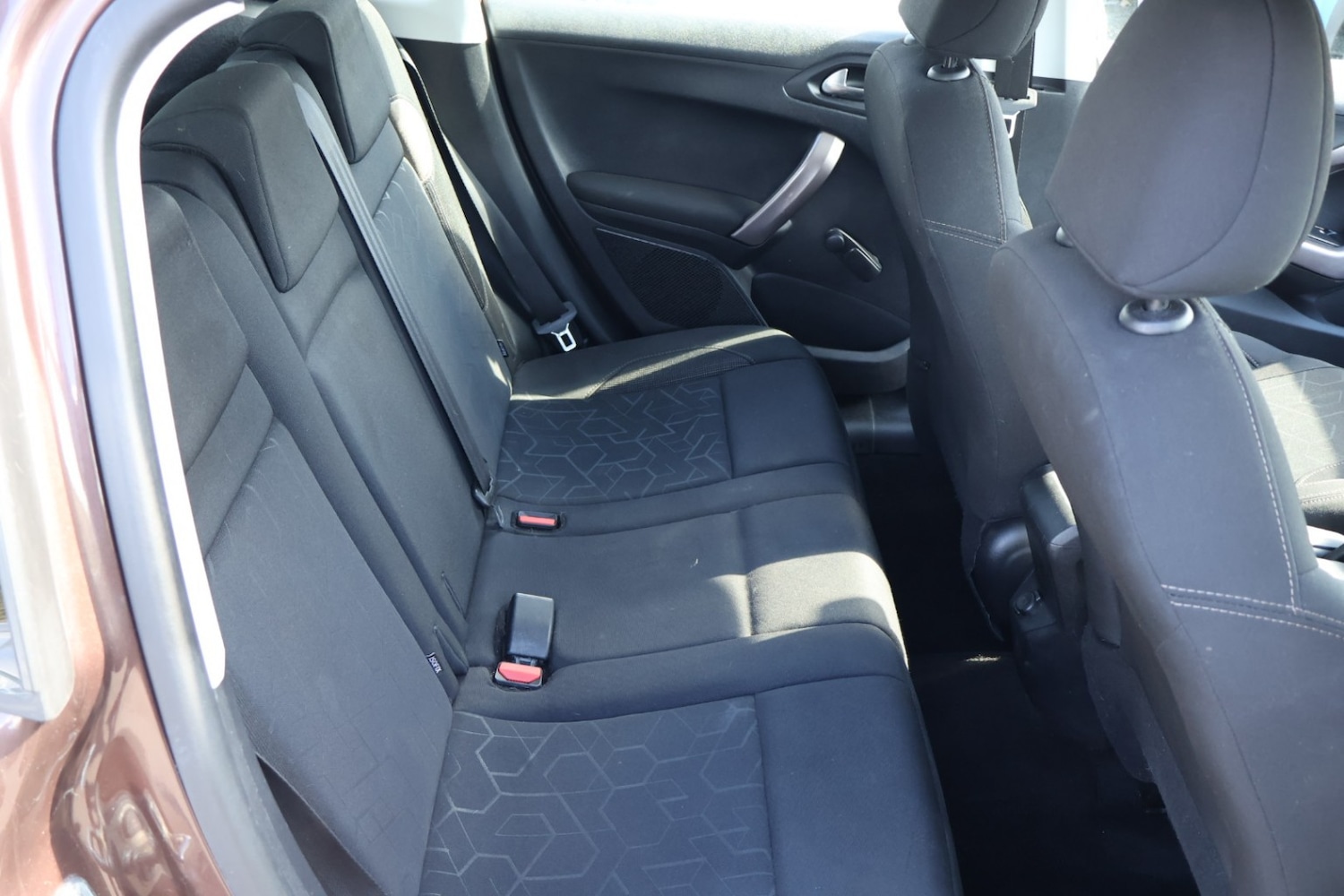 Used Peugeot 2008 2015 for sale - 76825798: Photo 6