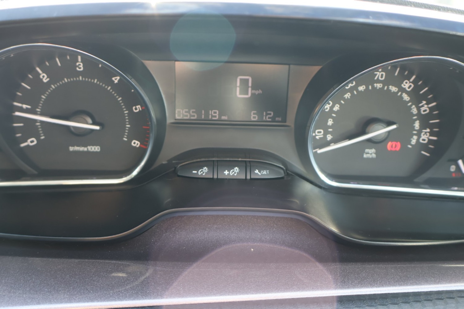 Used Peugeot 2008 2015 for sale - 76825798: Photo 8